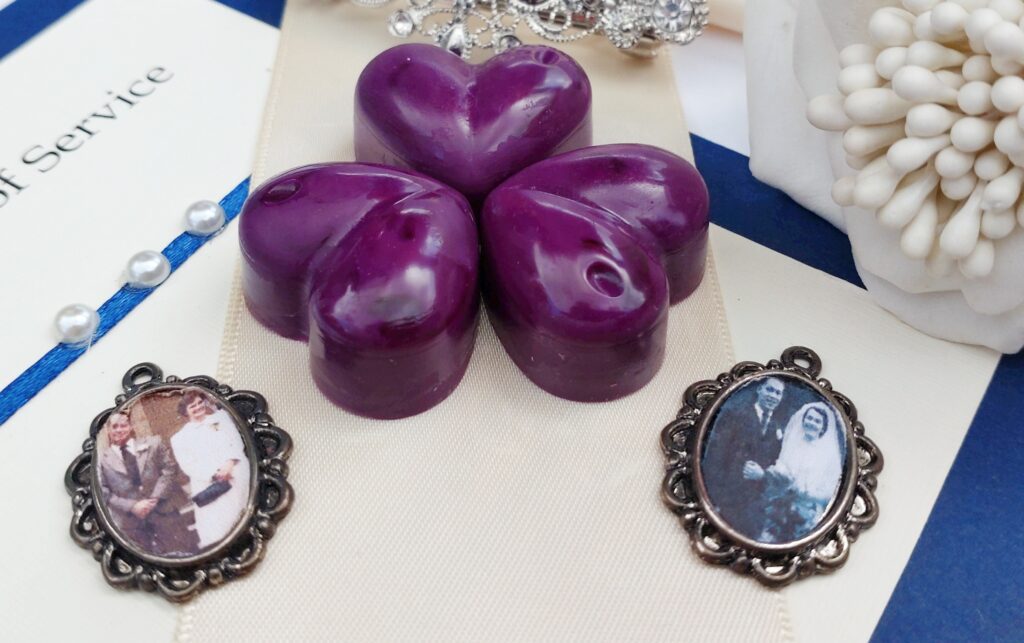 purple heart wedding favours