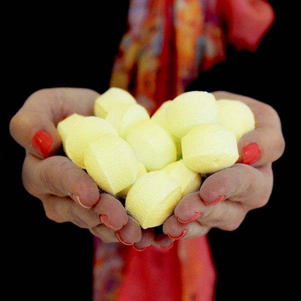 1.3Kg Box of Chill Pills (Mini Bath Bombs) - Pinacolada - Image 3