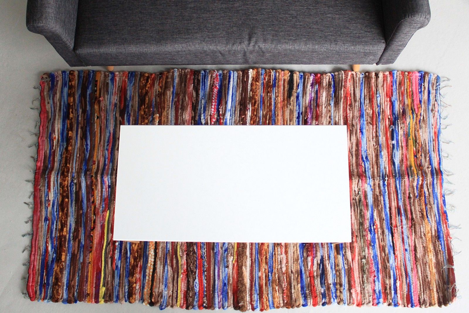 Large Velvet Rug - 105x185cm - Image 7