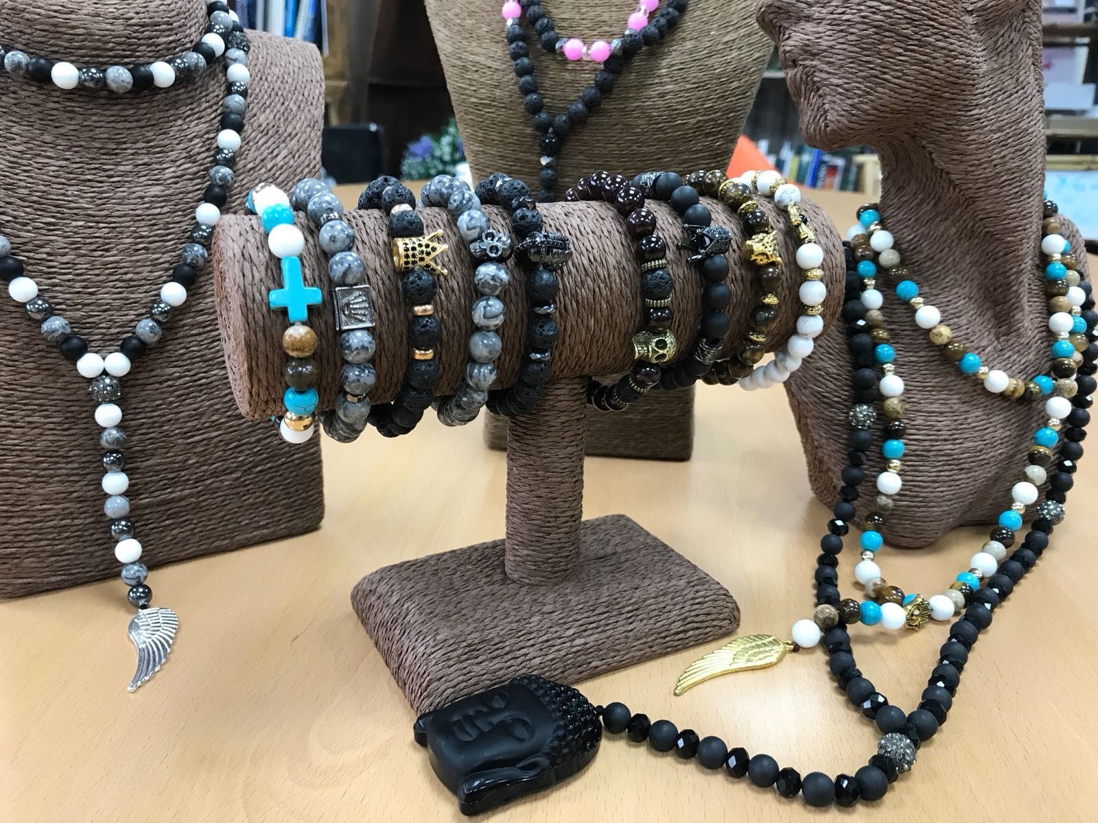 Bronze Skull / Blood Stone - Gemstone Bracelet - Image 3