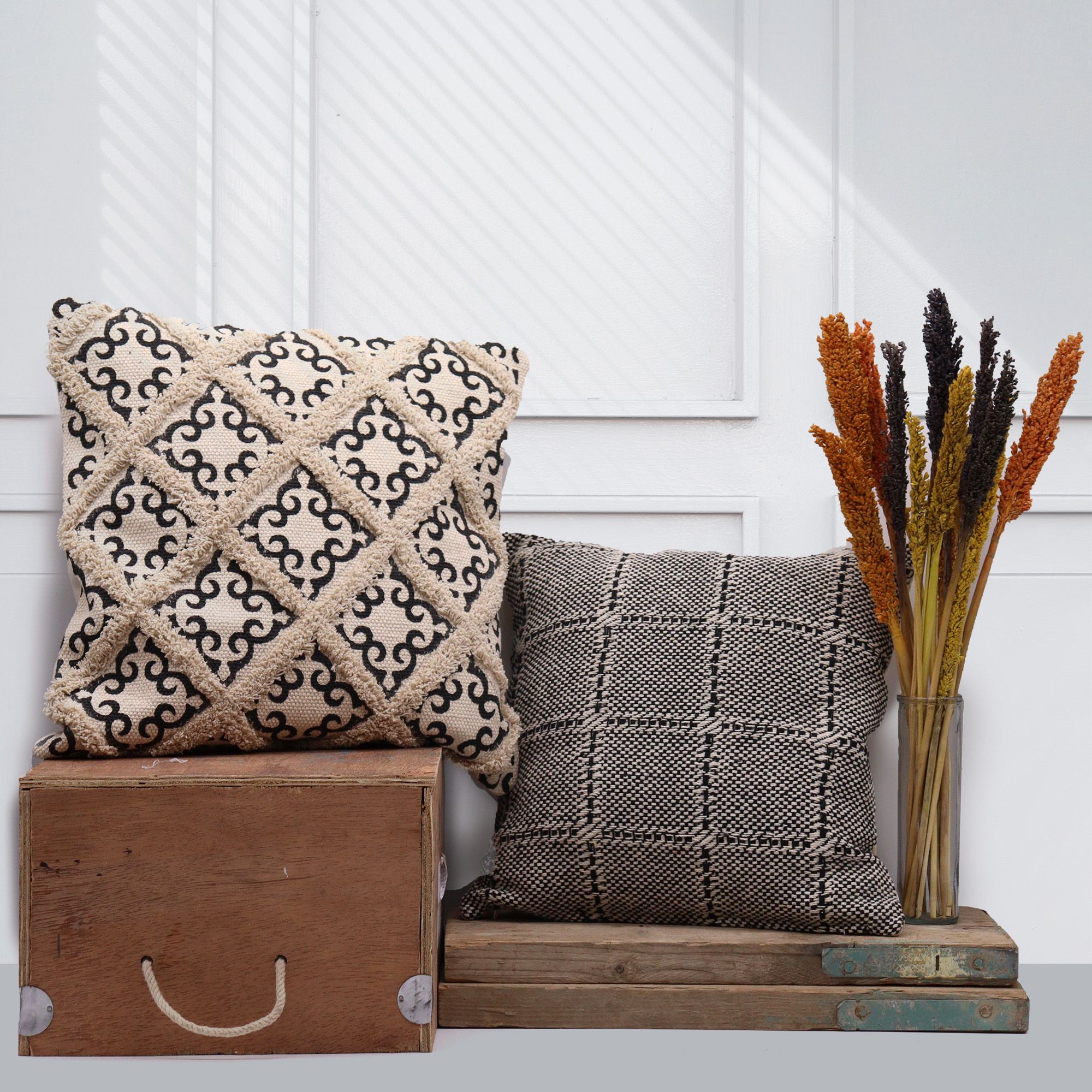 Classic Cushion Cover - Tribal Design - 45x45cm - Image 3