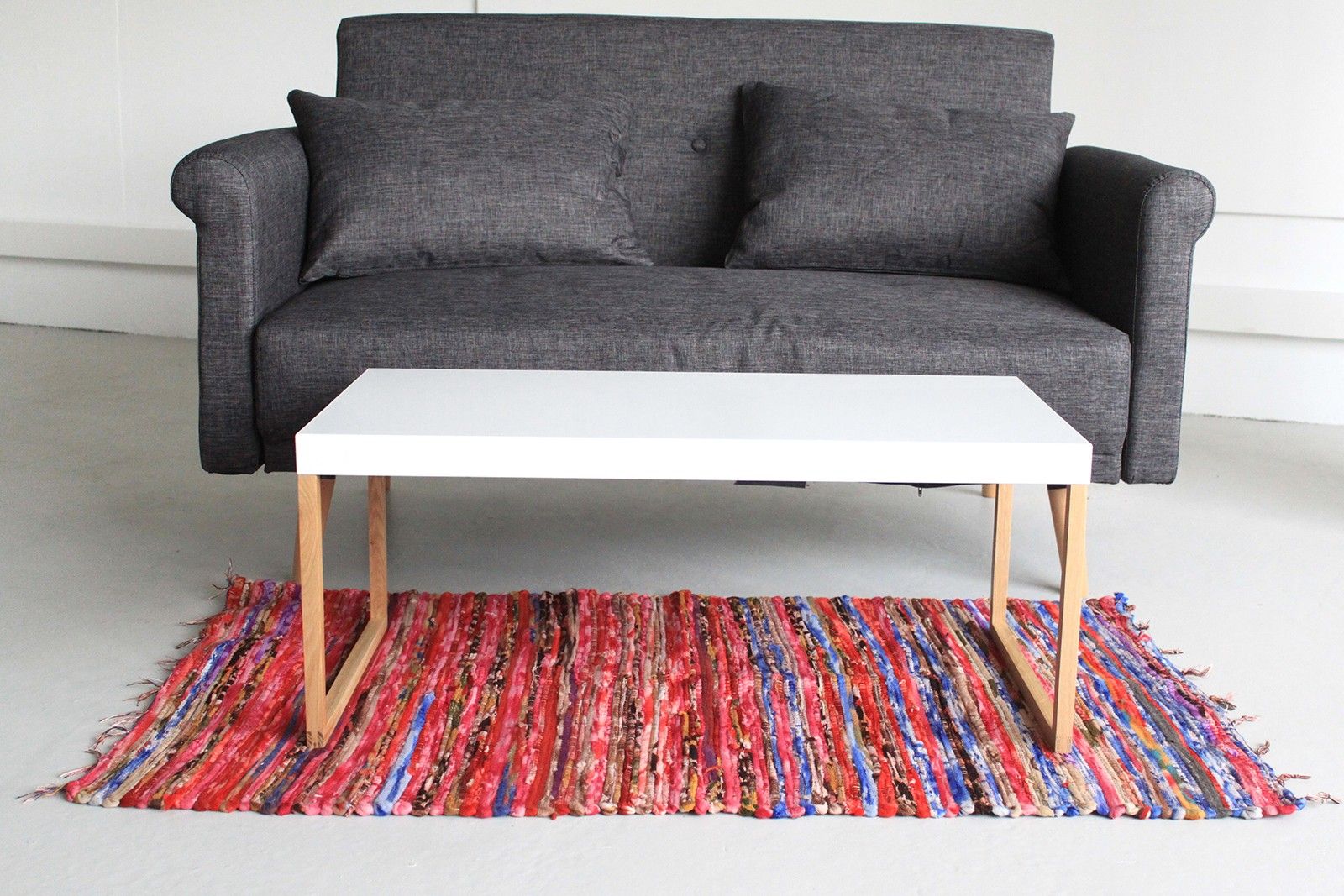 Medium Velvet Rug - 128x75cm - Image 3