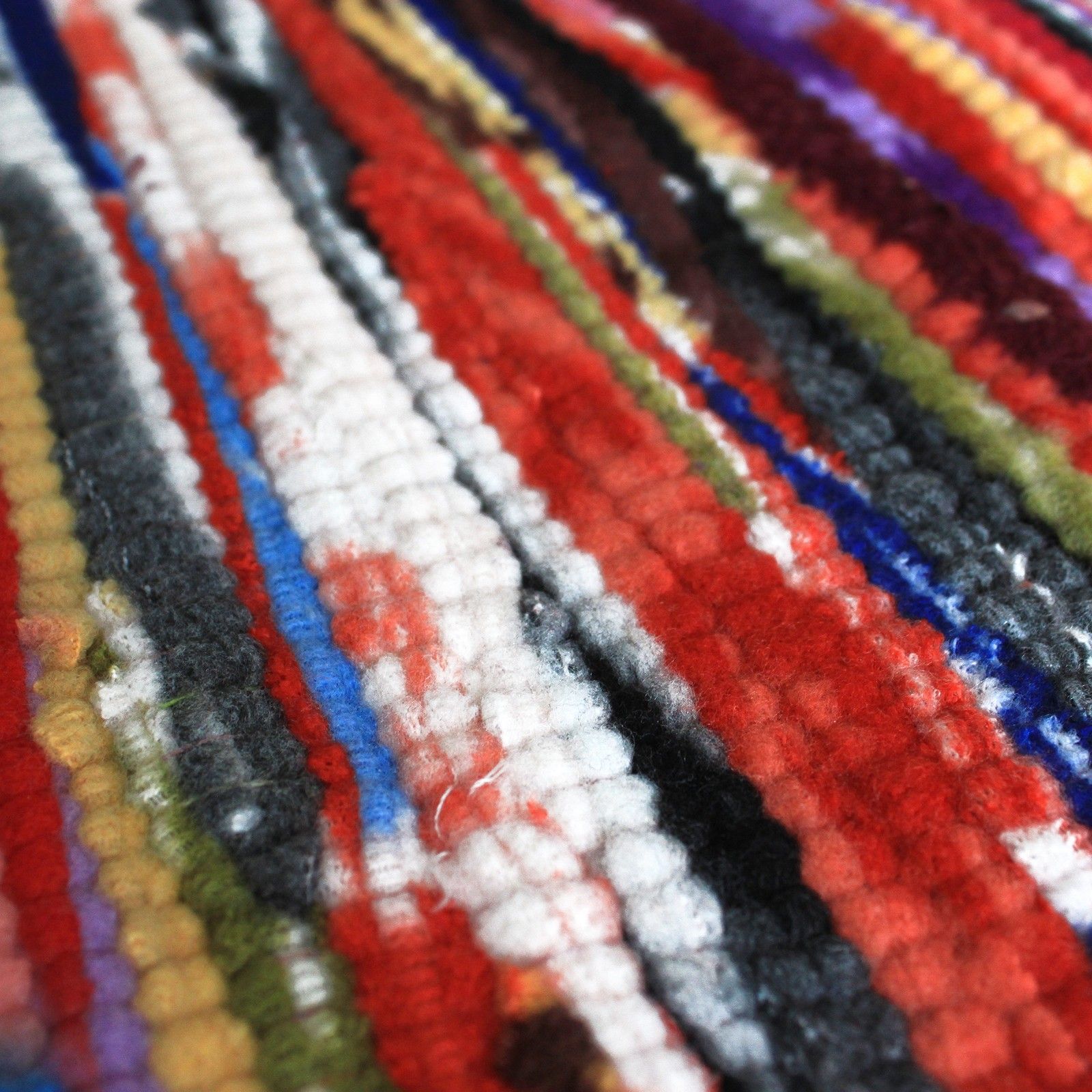 Small Velvet Rug - 50x90cm - Image 2