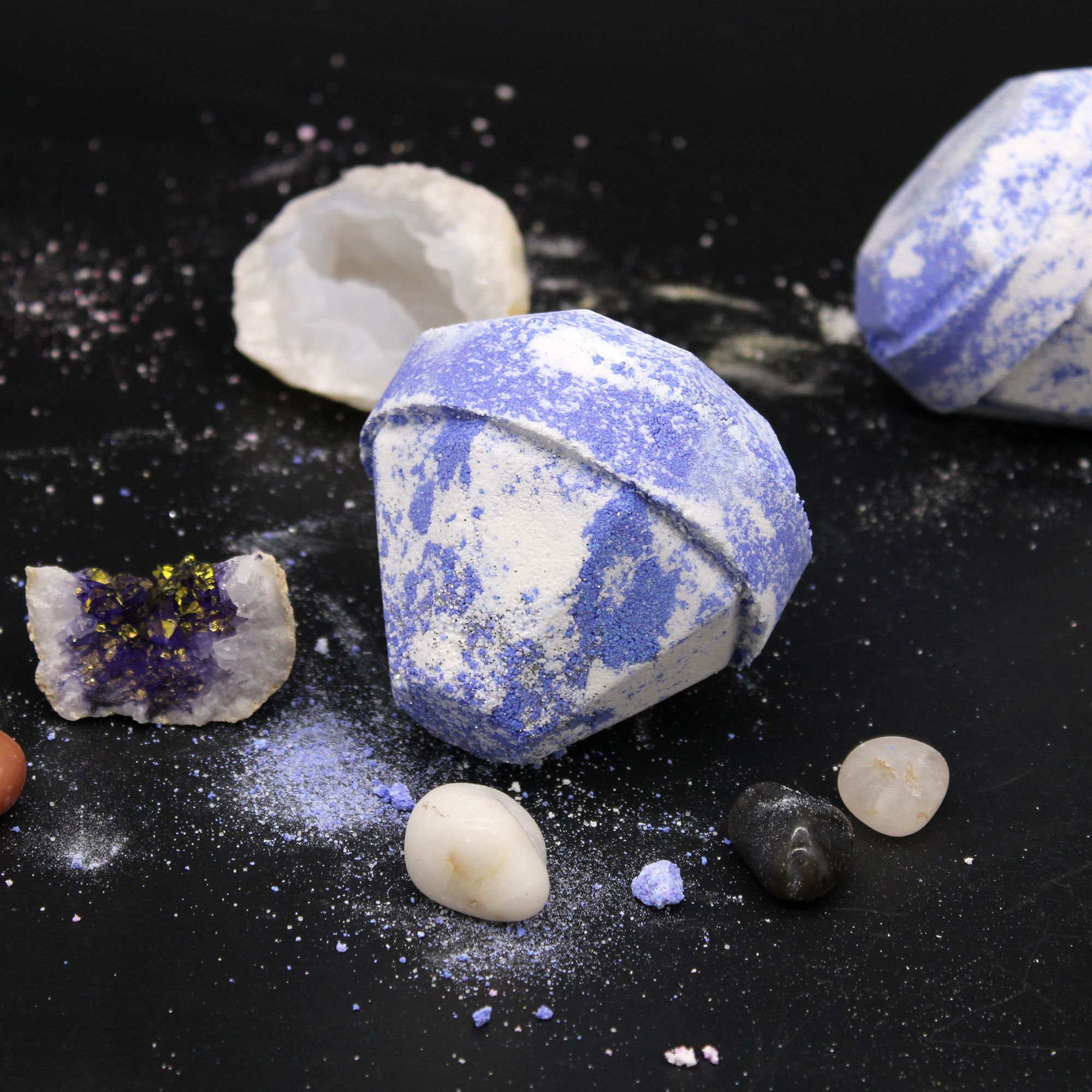 Gemstone Bath Bomb - Raspberry & Pomegranate - Image 5