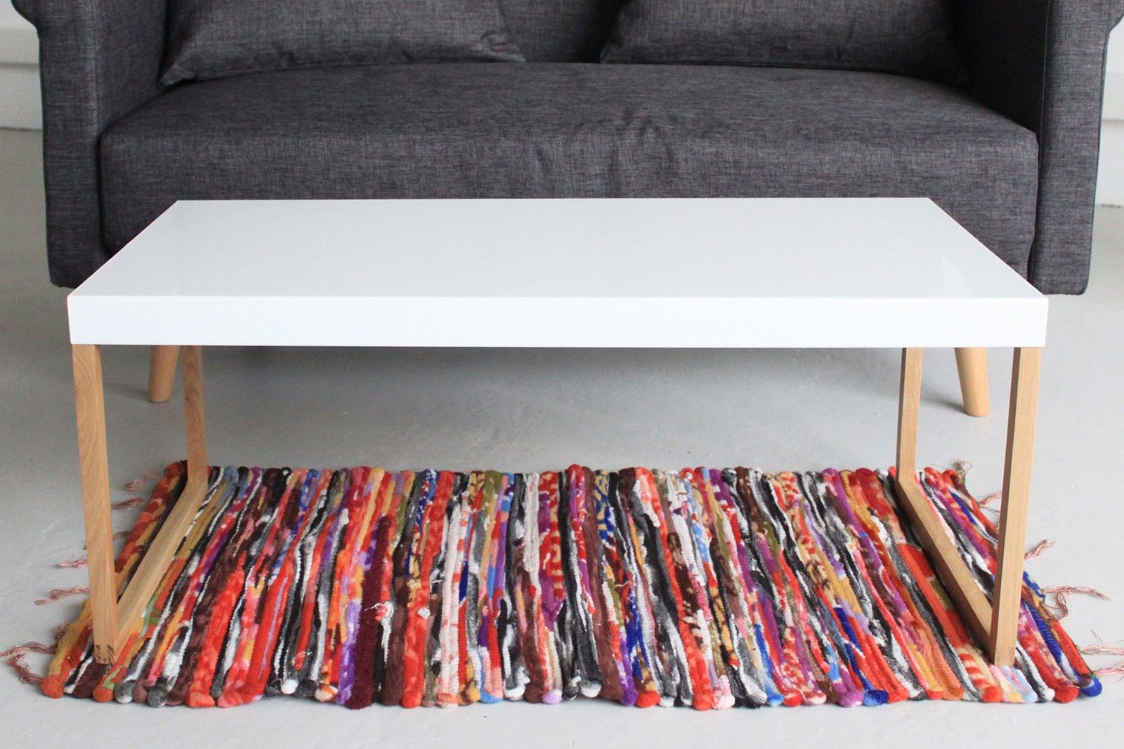 Small Velvet Rug - 50x90cm - Image 9