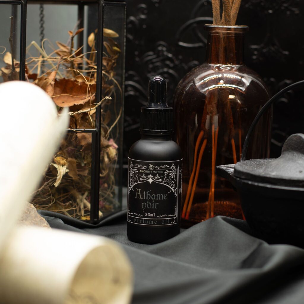 THE WITCH'S ALTAR THE WITCH'S ALTAR