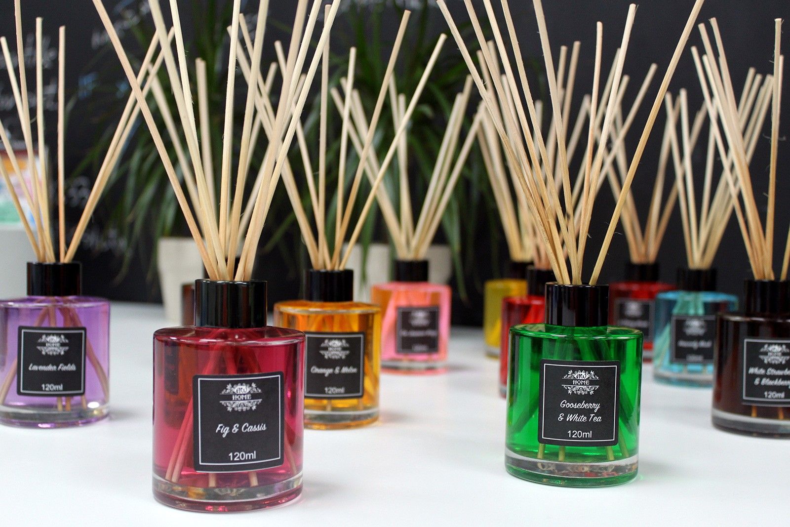 120ml Reed Diffuser - White Strawberry & Blackberry - Image 2