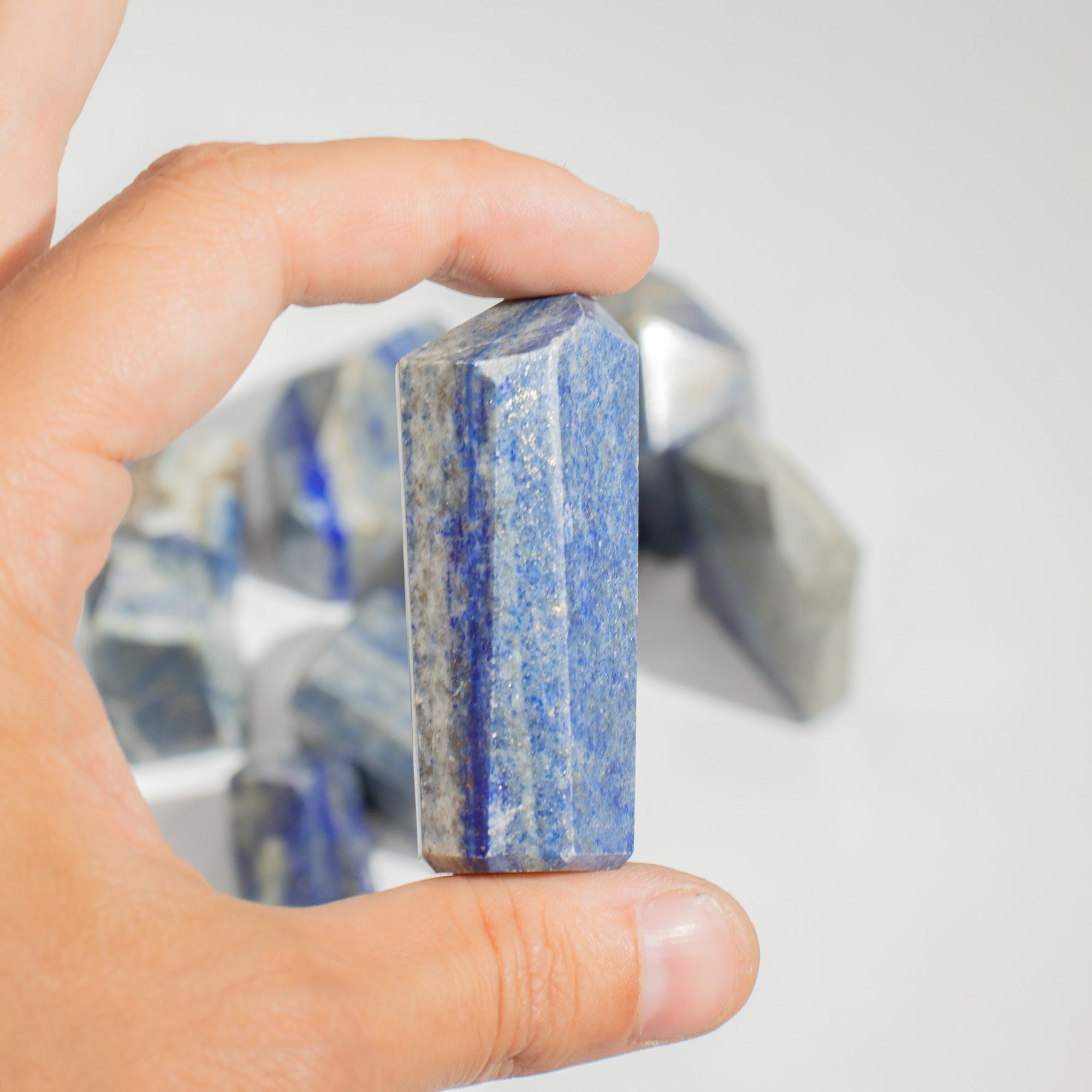 Gemstone Points approx 6cm (0.5KG) - Indian Moonstone (approx 8 pieces) - Image 4