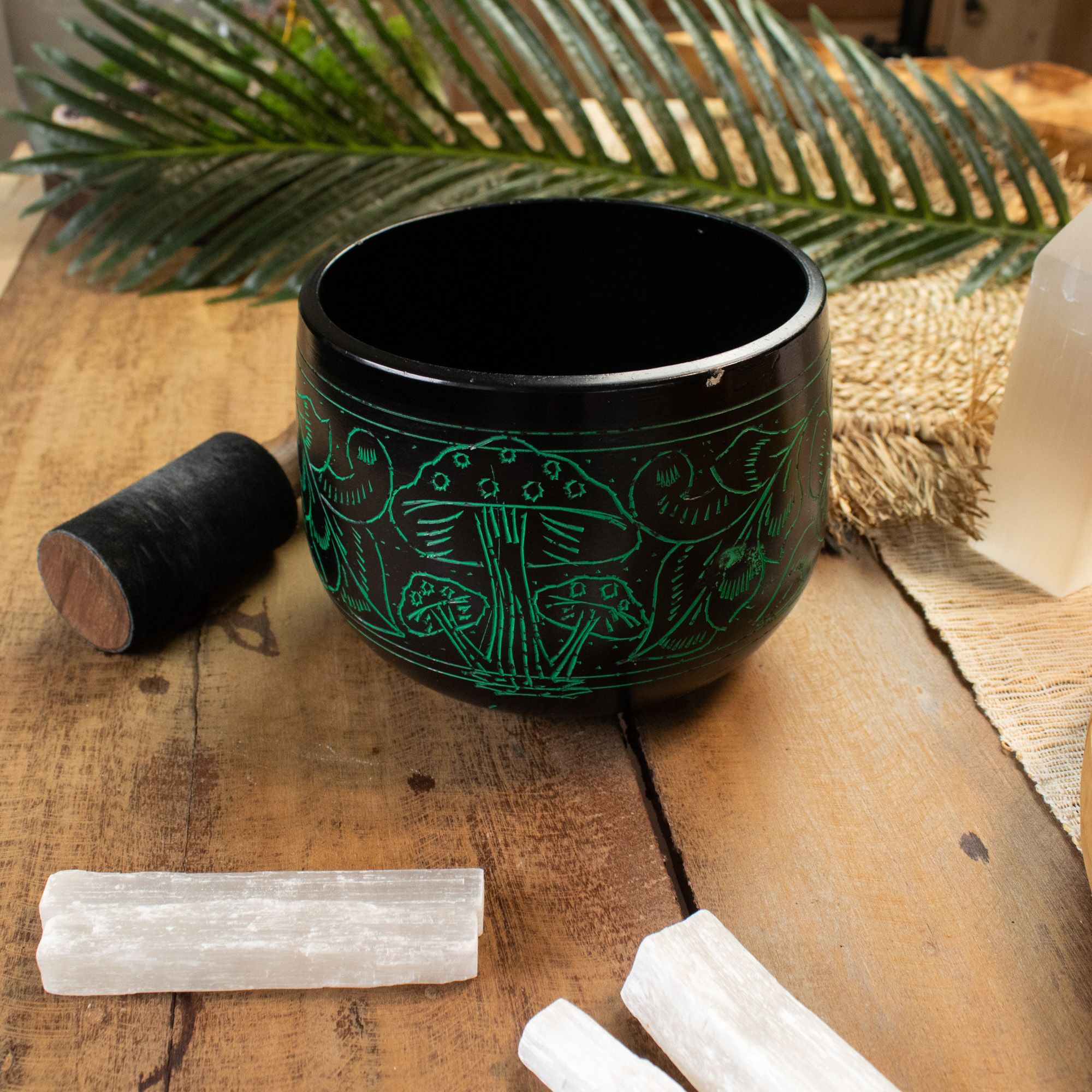 Cauldron Singing Bowl - Magic Mushroom - Green (15cm) - Image 7