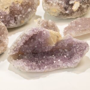 Small Assorted Amethyst Geodes - 3-5 cm   (aprox 1KG) 4-6 pieces